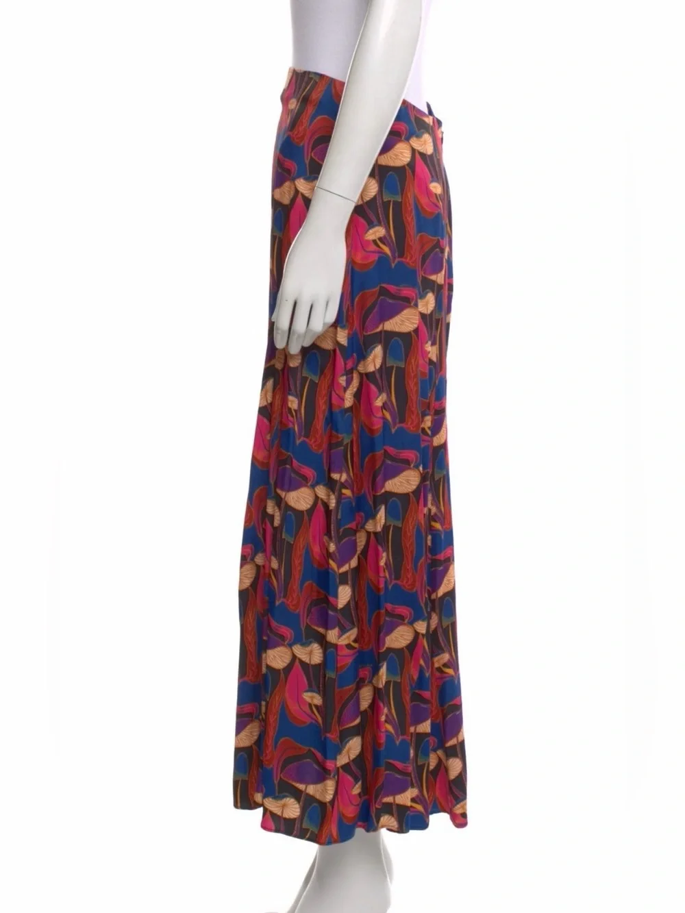 $195 FARM Rio Wild Mushrooms Black Maxi Skirt size Medium like new